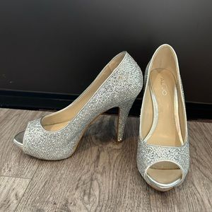 Aldo silver sparkle peep toe pumps